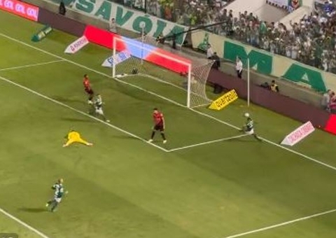 Palmeiras encosta na liderança ao vencer o Athletico-PR