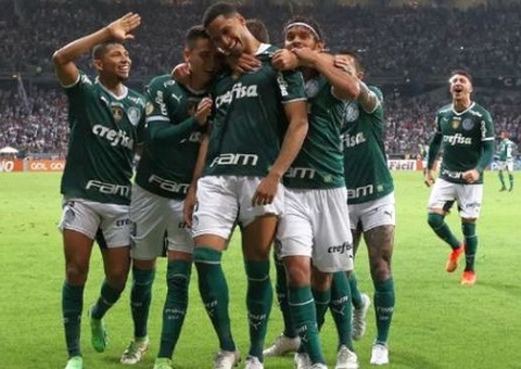 Palmeiras enfrenta o lanterna Coritiba no Allianz Parque