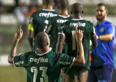 Palmeiras aposta em reforços 'inquestionáveis' e Abel exalta jovens da base