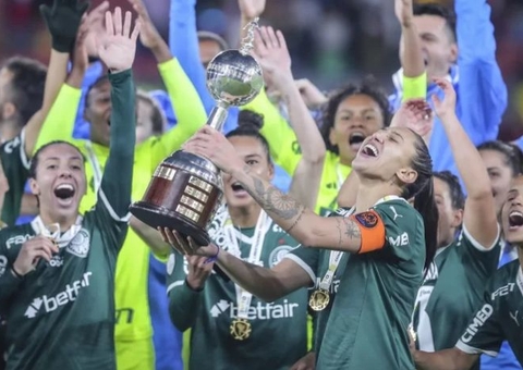 Palmeiras feminino nega desmanche e prioriza renovação de Bia Zaneratto