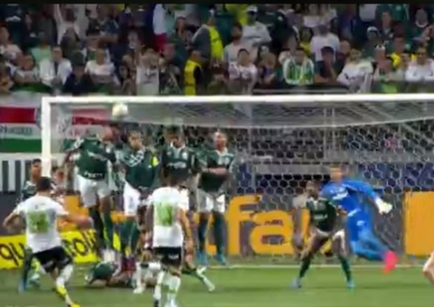 Palmeiras vira sobre o América-MG em noite de festa pelo título Brasileiro