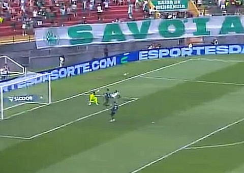 Palmeiras marca nos acréscimos e conquista o bi da Copa São Paulo
