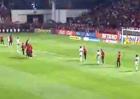 Palmeiras empata com Atlético-GO, e vantagem na ponta cai para 10 pontos