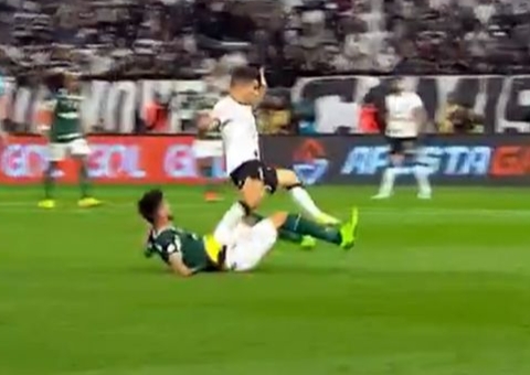 Palmeiras vence Corinthians em Itaquera e se isola ainda mais na ponta do Brasileiro