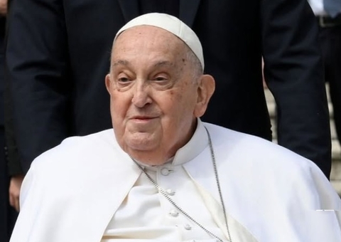 Vaticano divulga causa da morte de papa Francisco 