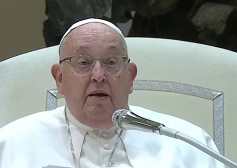 Papa Francisco tem crise de broncoespasmo com agravamento repentino de quadro