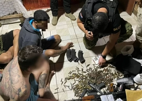 Cinco brasileiros são presos com arsenal de guerra na fronteira com o Paraguai