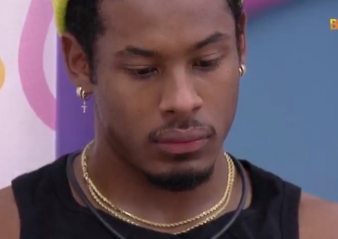 Vaza áudio de Tadeu Schmidt dando bronca em P.A. após xingamentos em prova do Anjo