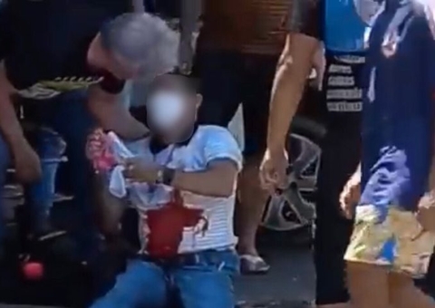 Motorista que esfaqueou passageiro em Manaus se apresenta à polícia e é liberado