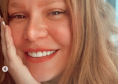 Ex-BBB Paulinha Leite ganha na loteria pela 47ª vez 