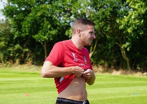 Jogador de time de astro da Marvel perfura pulmão em vitória sobre United