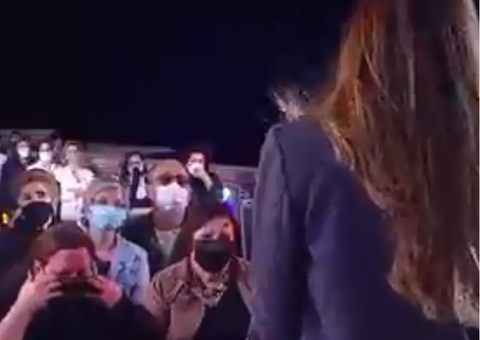 Melhor amiga de Paulo Gustavo faz discurso forte e leva família às lágrimas