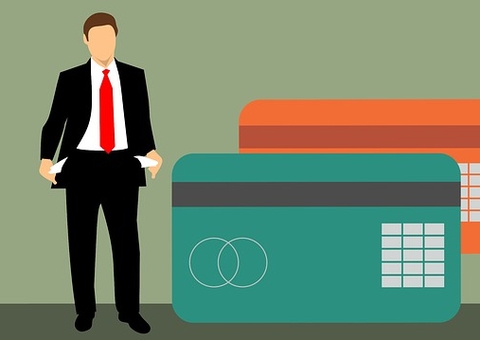 Endividamento fecha 2022 em nível histórico e atinge 77,9% da população