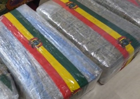 Casal responsável por distribuição de drogas no Coroado é preso