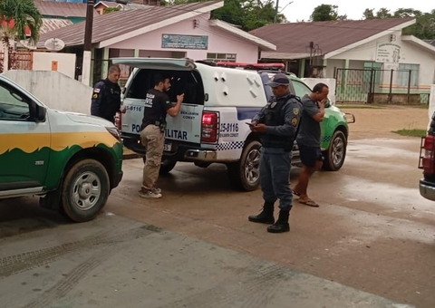 Homem faz funcionário de fábrica refém durante briga com esposa em Benjamin Constant