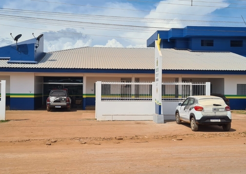 Homem é preso após ameaçar a ex de morte ao vê-la conversando com vizinho no Amazonas 