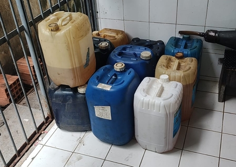 Motorista de empresa e cúmplice são presos acusados de desviar gasolina em Manaus
