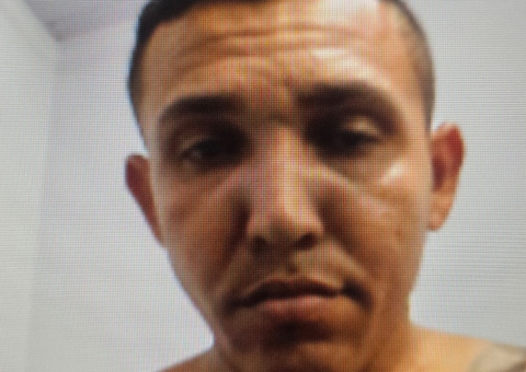 Homem é procurado por roubo em ponto de táxi no bairro Flores