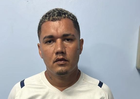 Homem que furtou pistola de carro usando dispositivo 'Chapolin' é procurado no Amazonas