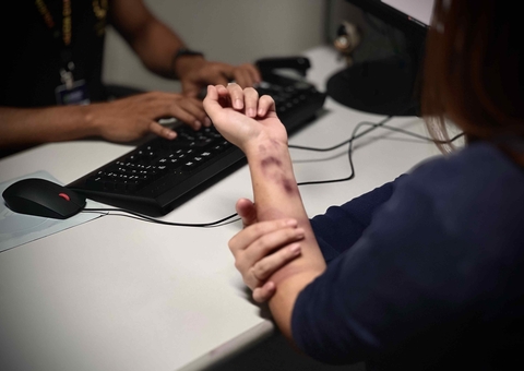 Inconformado com término, homem com faca invade casa da ex e acaba preso em Manaus