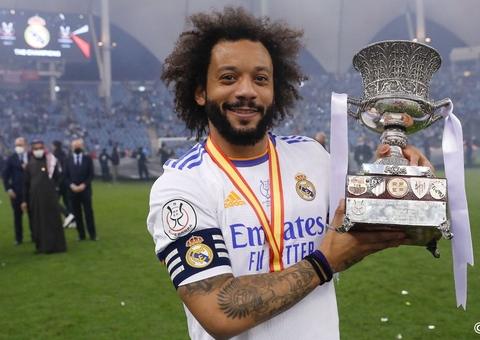 Após vitória na Champions, Marcelo anuncia saída do Real Madrid