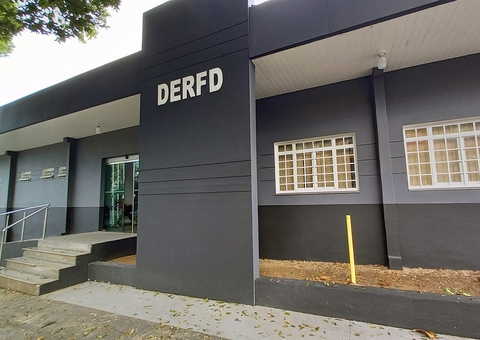 Acusado de roubo de residências e furto de carros em Manaus é preso no Ceará