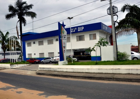 Mulher que alugava carros de luxo para seduzir e furtar homens é presa em Manaus