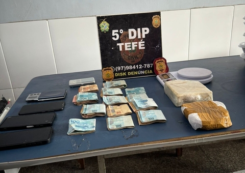 Homem é preso com drogas e R$ 14 mil enquanto polícia tentava prender irmão em Tefé
