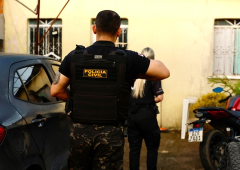 Funcionário de mercadinho é preso por usar lixeira para furtar produtos em Manaus