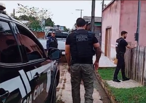 Guarda civil é suspeito de entrar com celulares em celas de delegacia por dinheiro no Amazonas