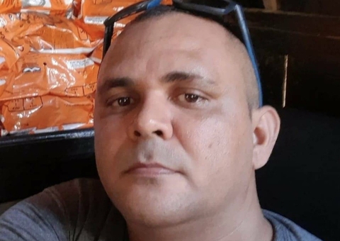 Polícia procura homem que matou ex a facadas na frente das filhas em Lábrea