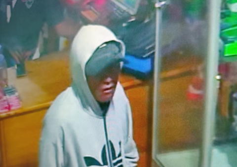 Polícia procura suspeito de assalto em loja de celulares no Amazonas