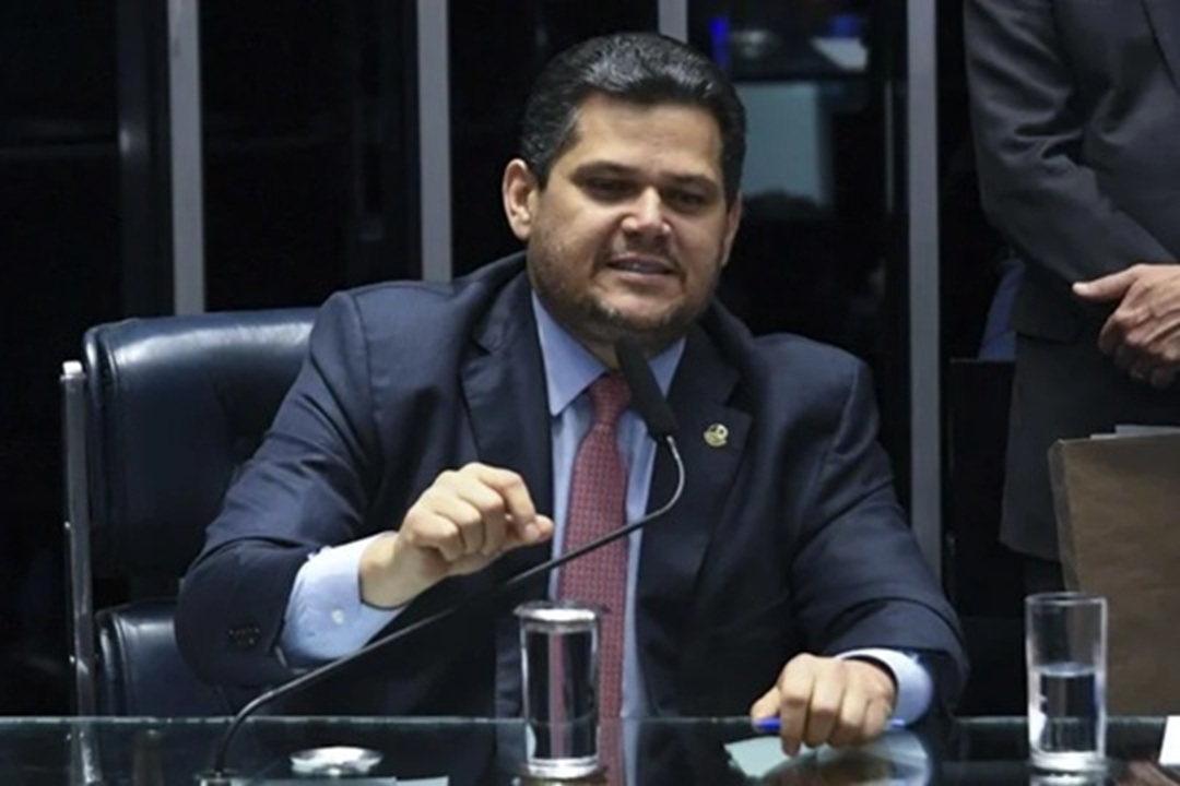 Alcolumbre oficializa fim da PEC da Blindagem após rejeição na CCJ