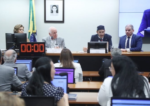 Comissão Especial aprova PEC que amplia isenção tributária a igrejas 