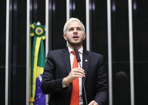 Deputados aprovam PL que cria tarifa social de água e esgoto