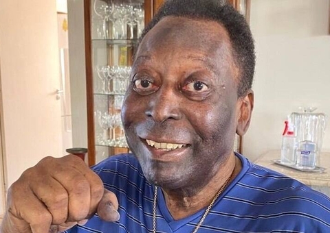 'Estou forte, com muita esperança', tranquiliza Pelé sobre saúde