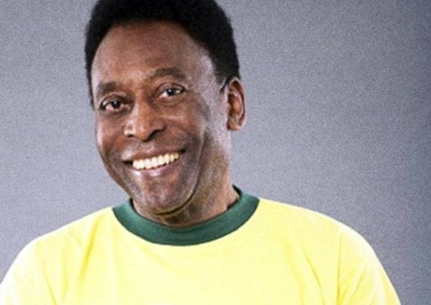 Conmebol sugere à CBF mudança no uniforme da seleção em homenagem a Pelé