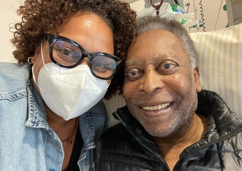 Pelé volta à UTI dois dias após receber alta