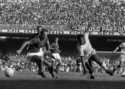 Ex-goleiro Ado, que temeu levar o milésimo gol de Pelé, se despede do Rei