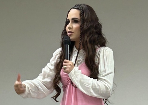 Perlla se arrepende de ter participado de reality: 'Perdi minha família'