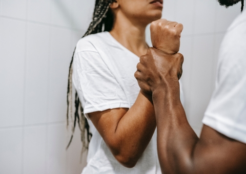 Lei que institui protocolo 'Não é Não' em bares e boates é sancionada 