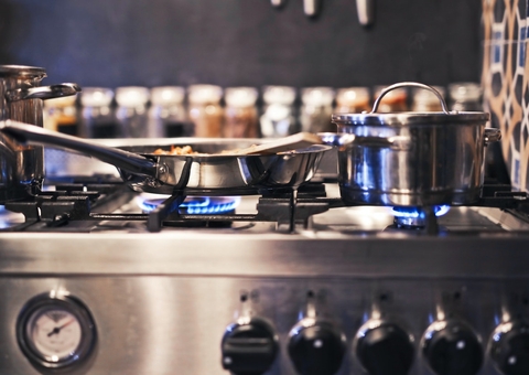 Saiba como economizar gás de cozinha após o aumento da Petrobras