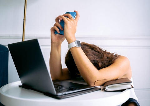 30% dos brasileiros sofrem com Burnout; saiba o que é segurança psicológica