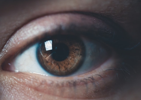 Especialista fala sobre cuidados com os olhos durante ondas de calor