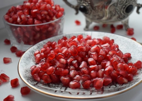 Romã reduz olheiras  e pressão arterial; conheça mais benefícios 