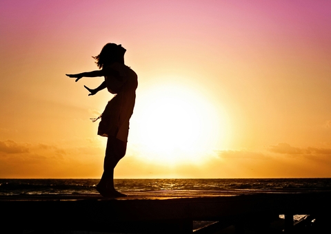 Saiba quais são os principais cuidados que devem ser tomados com a saúde íntima no calor do verão