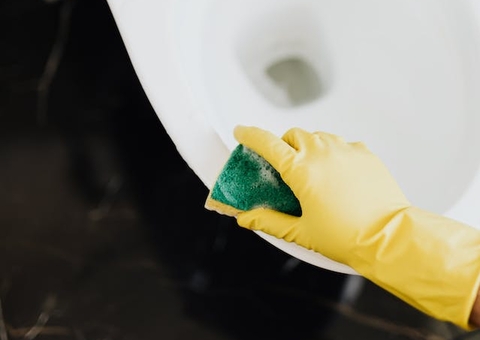 Risco de intoxicação: Misturar produtos de limpeza aumenta risco de acidentes