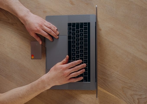 Suposta vítima de fraude deve provar que teve cartão clonado para conseguir estorno de banco