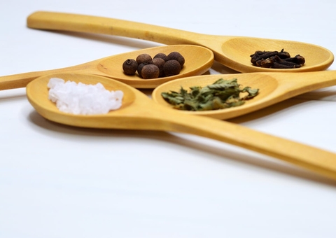 Tempero popular pode causar câncer no estômago, diz OMS