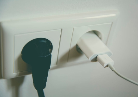 Mais de 10 bairros de Manaus ficam sem energia neste sábado; Confira lista
